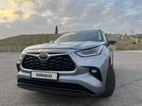 Toyota Highlander 2023 года за 25 000 000 тг. в Шымкент – фото 3