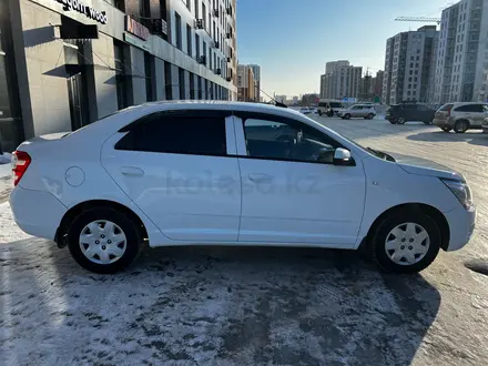 Chevrolet Cobalt 2022 года за 6 700 000 тг. в Астана – фото 2