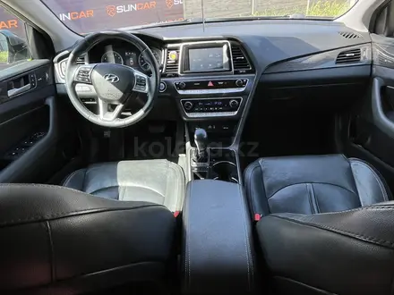 Hyundai Sonata 2017 года за 10 300 000 тг. в Тараз – фото 8