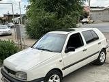 Volkswagen Golf 1994 годаfor1 950 000 тг. в Тараз