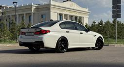 BMW 5 серия 2022 годаүшін25 700 000 тг. в Астана – фото 3
