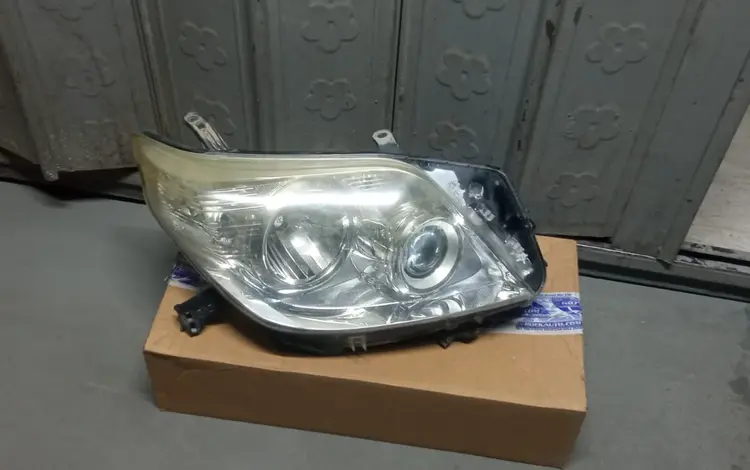 Фара правая на Toyota Land Cruiser Prado 150 2009-2013 галоген за 80 000 тг. в Алматы
