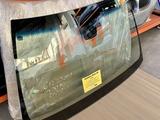 Лобовое стекло на Camry 70 за 220 000 тг. в Шымкент – фото 2