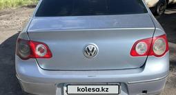 Volkswagen Passat 2005 годаүшін1 800 000 тг. в Костанай – фото 2