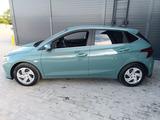 Hyundai i20 2023 года за 6 990 000 тг. в Петропавловск – фото 3