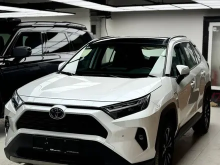 Toyota RAV4 Prestige 2024 года за 18 800 000 тг. в Алматы