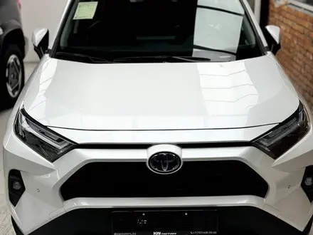 Toyota RAV4 Prestige 2024 года за 18 800 000 тг. в Алматы – фото 12