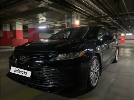 Toyota Camry 2020 года за 14 200 000 тг. в Тараз – фото 2