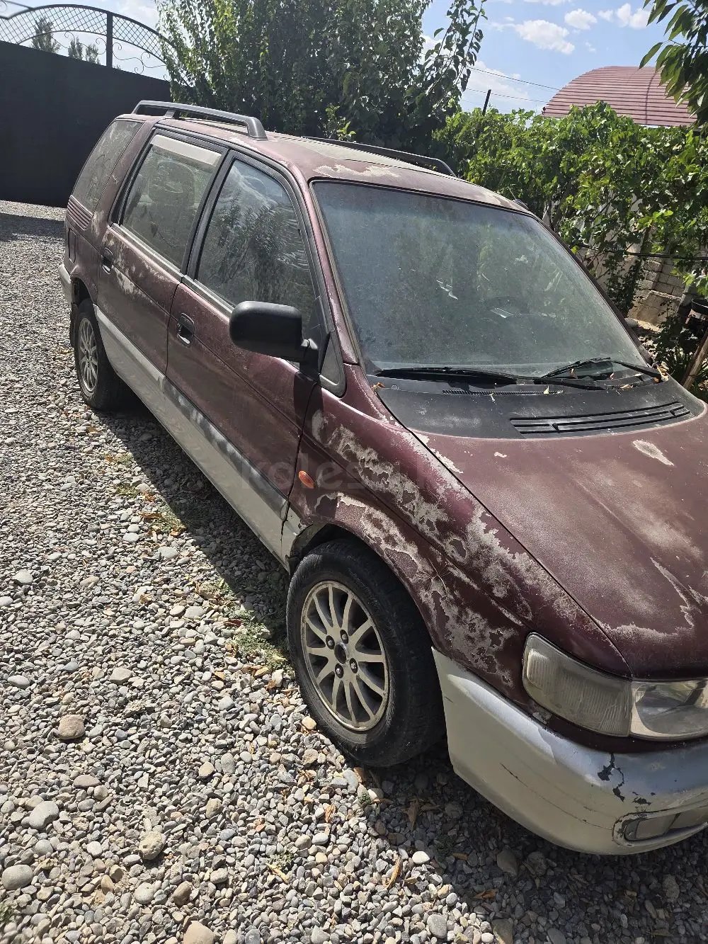 Mitsubishi Space Wagon, 1997