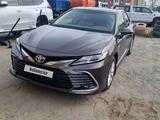 Toyota Camry 2022 года за 17 750 000 тг. в Костанай