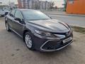 Toyota Camry 2022 года за 17 750 000 тг. в Костанай – фото 4