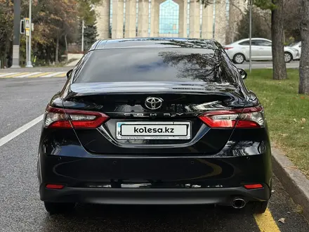 Toyota Camry 2023 года за 16 000 000 тг. в Алматы – фото 4