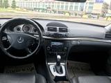 Mercedes-Benz E 320 2003 годаүшін7 700 000 тг. в Актобе – фото 2