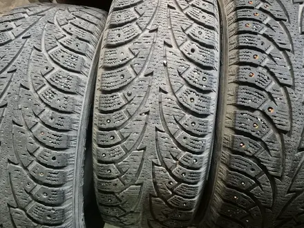 Шины HANKOOK 215/60 R16 шипы за 50 000 тг. в Темиртау