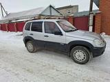 Chevrolet Niva 2012 года за 2 700 000 тг. в Актобе – фото 2