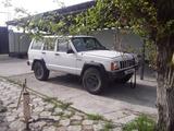 Jeep Cherokee 1995 годаүшін998 000 тг. в Тараз