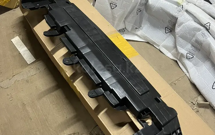 Защитка узкий Toyota Camry 70 за 13 000 тг. в Алматы