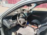 Toyota Camry 2003 года за 3 700 000 тг. в Уральск – фото 2