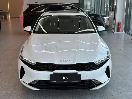 Kia K5 Premium 2026 года за 15 990 000 тг. в Алматы – фото 8