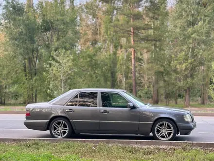 Mercedes-Benz E 280 1995 года за 2 650 000 тг. в Павлодар – фото 6