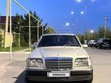 Mercedes-Benz E 220 1994 года за 1 750 000 тг. в Астана
