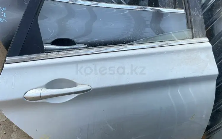 Hyundai Sonata 2009-14 задний правый дверь за 120 000 тг. в Алматы