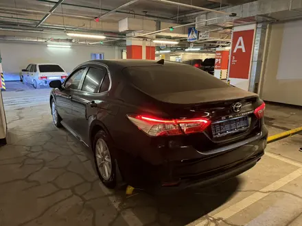 Toyota Camry 2022 года за 16 200 000 тг. в Алматы – фото 3