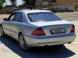 Mercedes-Benz S 600 2000 года за 3 800 000 тг. в Жетысай – фото 5
