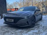 Hyundai Elantra 2021 годаfor10 000 000 тг. в Алматы – фото 3