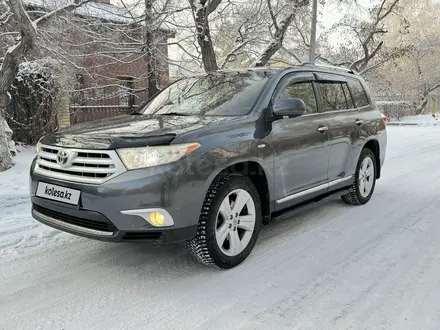 Toyota Highlander 2011 года за 12 600 000 тг. в Караганда