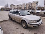 Volkswagen Passat 1998 года за 1 700 000 тг. в Уральск – фото 4