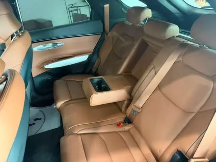 Genesis GV70 2.5T 2025 года за 31 190 000 тг. в Астана – фото 12