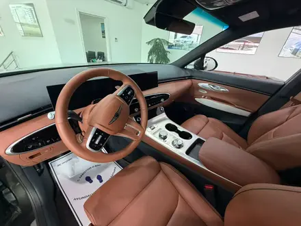Genesis GV70 2.5T 2025 года за 31 190 000 тг. в Астана – фото 7