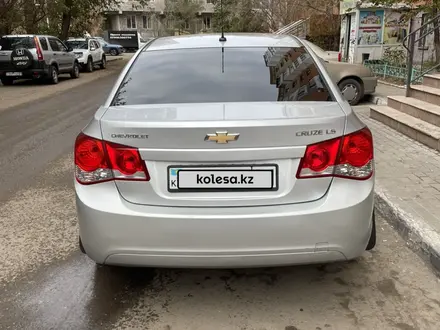 Chevrolet Cruze 2011 года за 4 100 000 тг. в Астана – фото 3