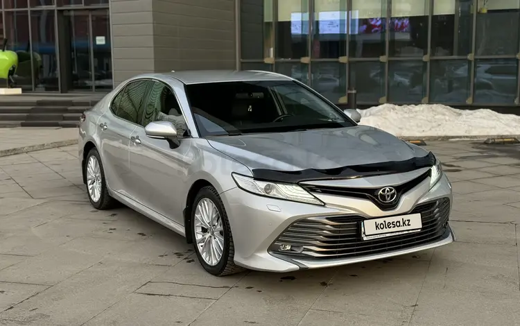 Toyota Camry 2019 годаүшін13 700 000 тг. в Алматы