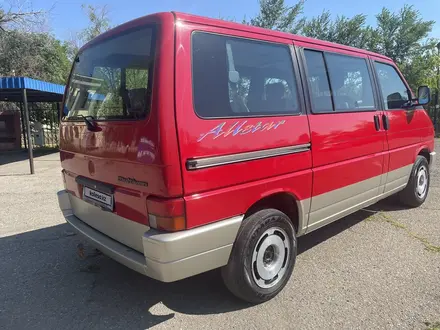 Volkswagen Multivan 1995 года за 5 500 000 тг. в Караганда – фото 5