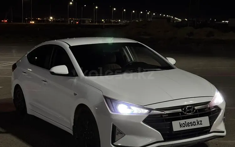 Hyundai Elantra 2019 годаүшін8 500 000 тг. в Актау