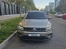 Volkswagen Tiguan, 2020