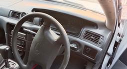 Toyota Camry 2001 года за 1 000 000 тг. в Астана – фото 2