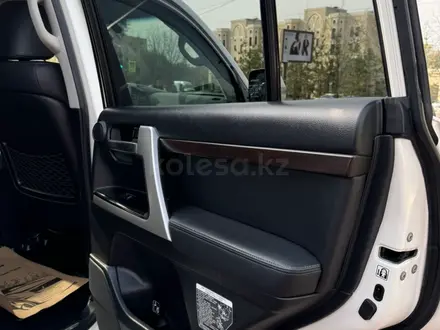 Toyota Land Cruiser 2016 года за 29 000 000 тг. в Алматы – фото 39