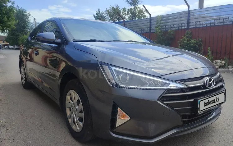 Hyundai Elantra 2020 года за 9 500 000 тг. в Караганда