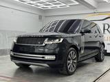 Land Rover Range Rover 2022 годаүшін91 000 000 тг. в Алматы – фото 3