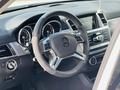 Mercedes-Benz GL 500 2015 годаfor25 300 000 тг. в Астана – фото 43