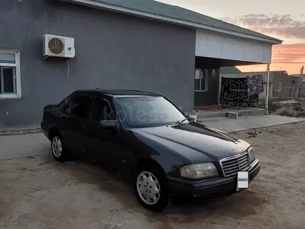 Mercedes-Benz C 180 1994 года за 1 500 000 тг. в Актау – фото 3