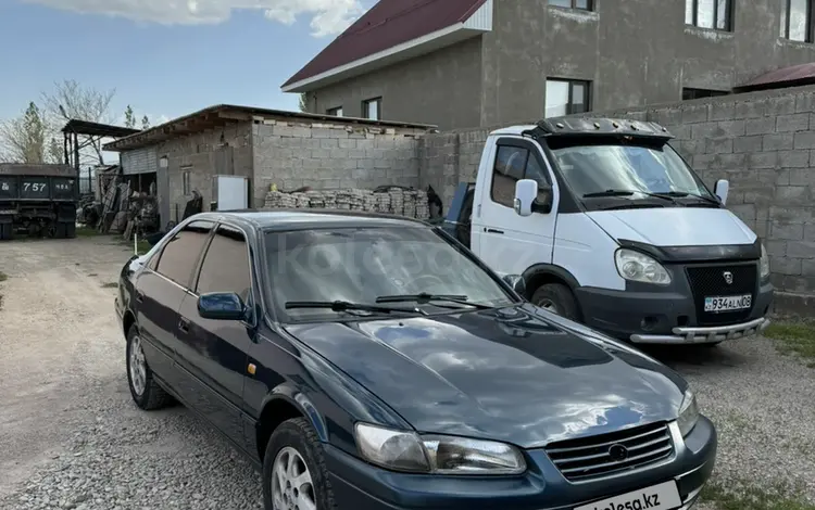 Toyota Camry 1998 года за 2 350 000 тг. в Тараз