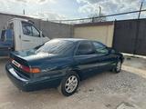 Toyota Camry 1998 годаүшін2 350 000 тг. в Тараз – фото 2