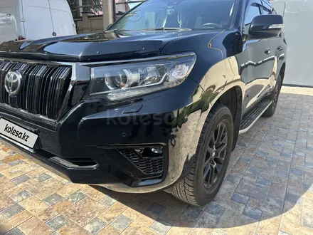 Toyota Land Cruiser Prado 2020 года за 29 000 000 тг. в Алматы