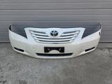 Передний бампер для Toyota Camry 40 за 150 000 тг. в Алматы