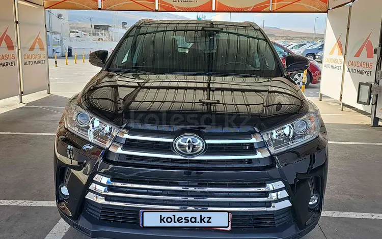 Toyota Highlander 2018 года за 11 200 000 тг. в Алматы