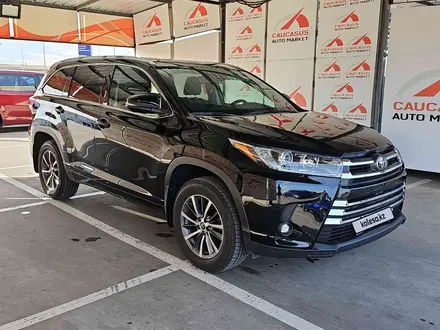 Toyota Highlander 2018 года за 11 200 000 тг. в Алматы – фото 3